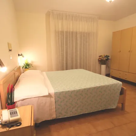 Hotel Luca 3*